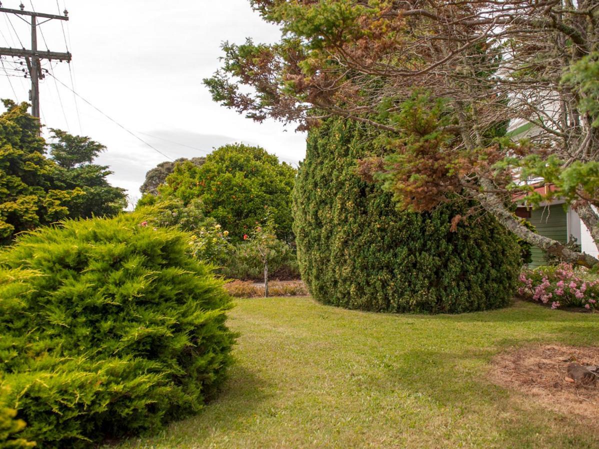 Holiday Haven - Whitianga Bach Villa Exterior photo