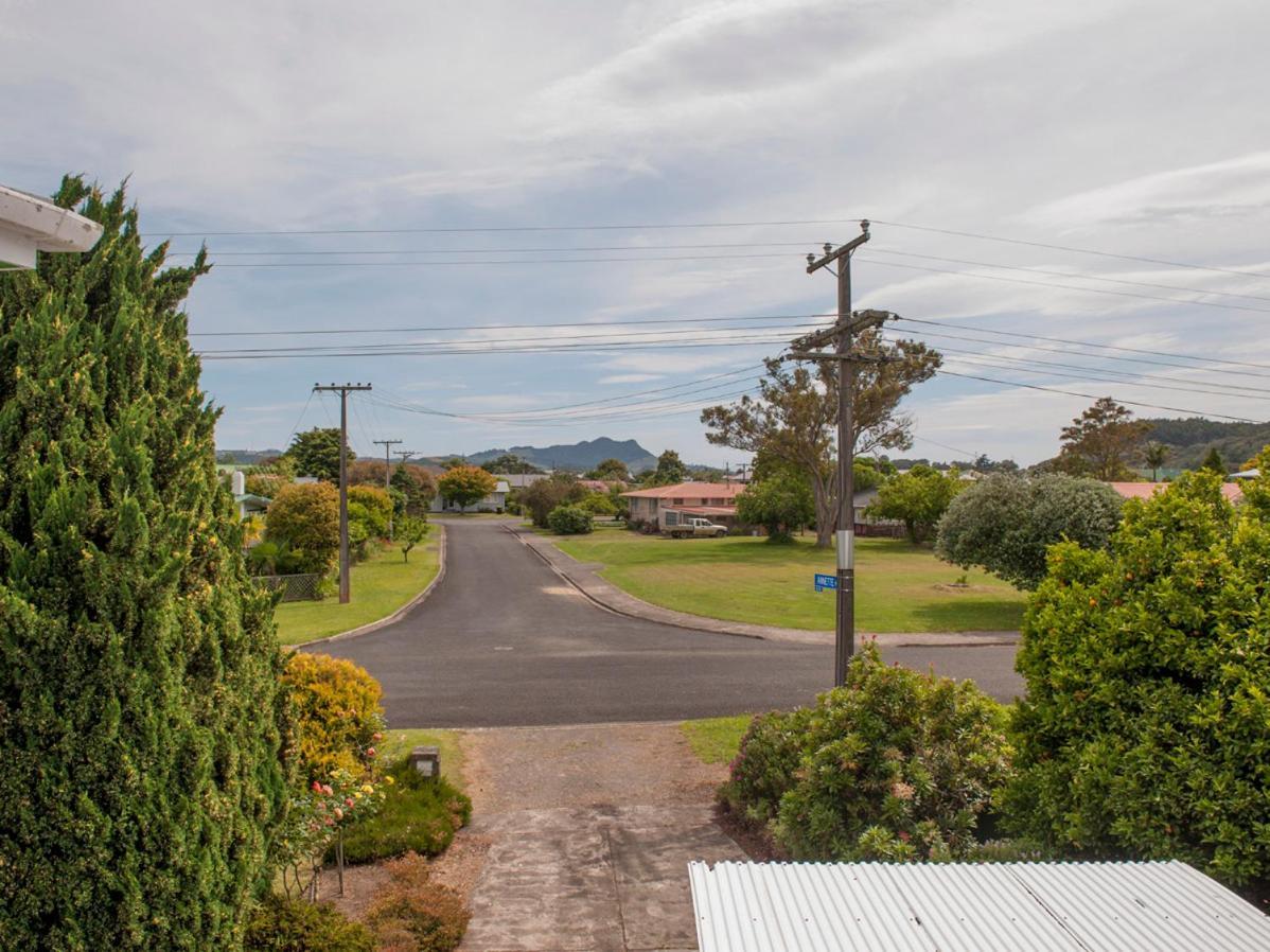 Holiday Haven - Whitianga Bach Villa Exterior photo